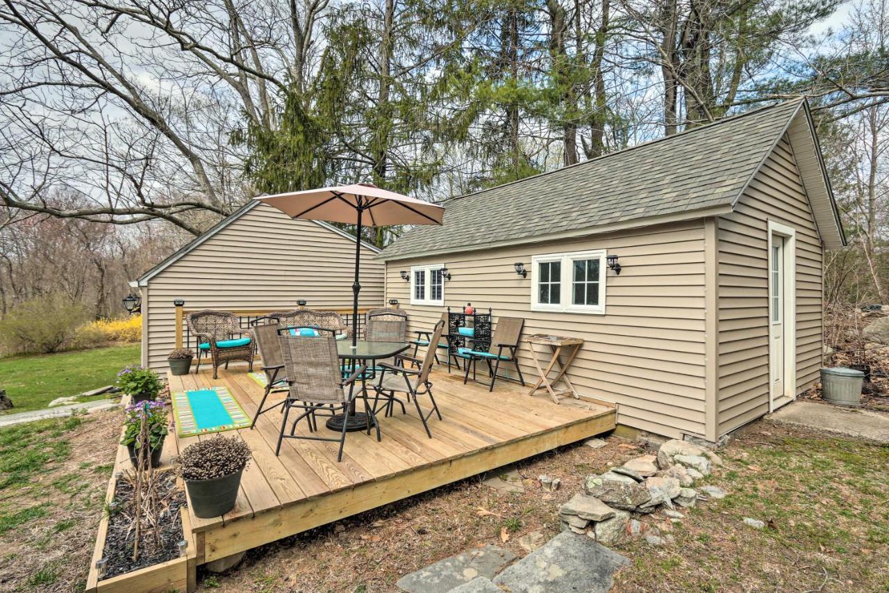 Remodeled Farmhouse In Waterford Near 2 Beaches! Esterno foto
